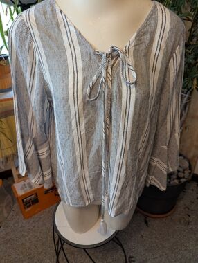 NWT En Creme 100% Rayon Striped Tie V Neck Deep V Back Cropped Pullover Top Lg